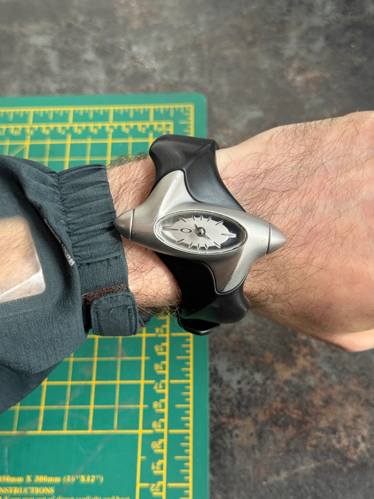 OAKLEY TORPEDO WATCH