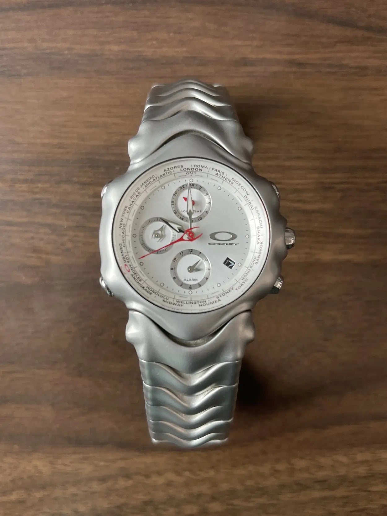 OAKLEY GMT CHRONOGRAPH